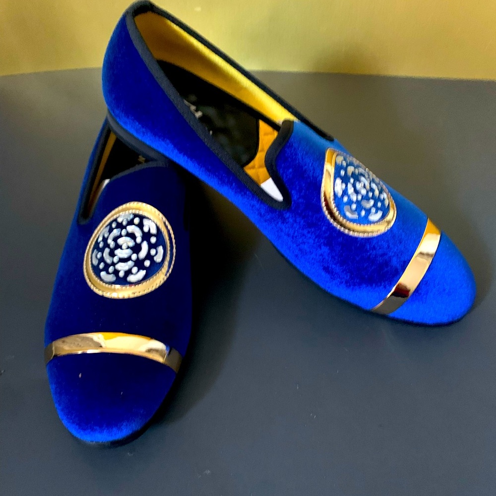 9.5 royal blue and gold velvet men’s loafers
